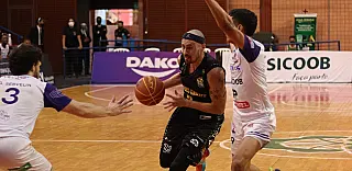 Mogi Basquete é superado pelo Pato neste domingo pelo NBB