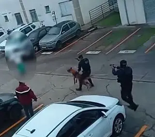 Homem com faca é preso suspeito de danificar condomínio em Suzano