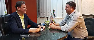 Gian Lopes anuncia antecipação do 13º e reajuste salarial a servidores