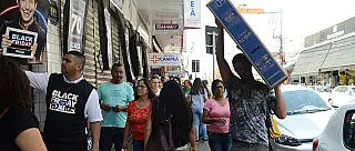 Promoções da ‘Black Friday’ movimentam comércio de Suzano