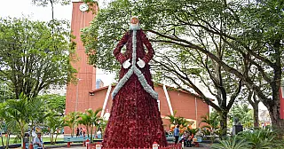 População aprova decoração de Natal na Praça João Pessoa