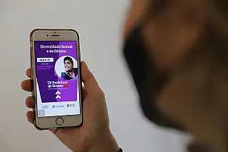 Promotoras Legais recebem aula sobre direitos da comunidade LGBTQI+