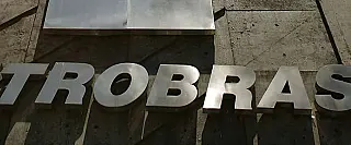 Petrobras antecipa pagamento de dívida com a Petros