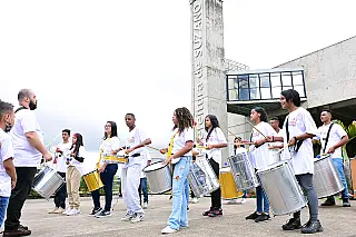 Paço e Cineteatro recebem apresentação de alunos de projeto social