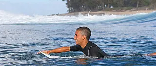 Surfista Renan Hanada fala sobre a carreira e expectativa para entrar na elite do esporte