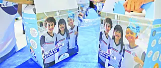 Educação distribui mais de 22 mil kits de uniformes na Arena Suzano