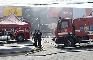 Incêndio atinge loja de tecidos em Suzano; não há feridos