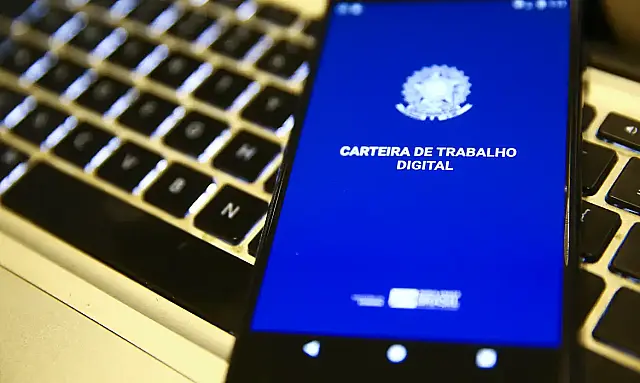 Taxa de desemprego cai para 5,3%, a menor para o trimestre até agosto