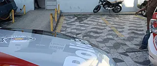 Dois suspeitos são presos por tráfico de drogas no Caxangá