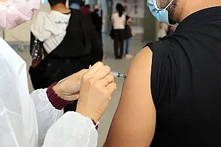 Público de 27 anos se vacina nesta quinta-feira em Suzano