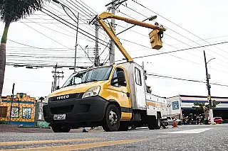 Prefeitura inicia instalação de lâmpadas de LED em Ferraz