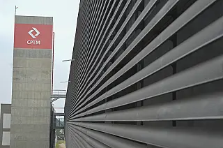 Passageiros recebem imunização contra doenças infecciosas em estações da CPTM nesta segunda-feira