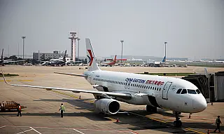Boeing de companhia aérea chinesa cai em montanhas com 132 pessoas a bordo