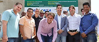 Gian Lopes e deputados Marcio Alvino e André do Prado retomam obras da Praça da Juventude