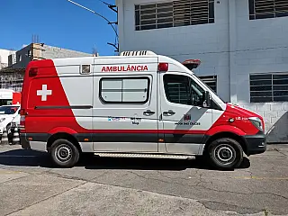 Motorista é mantido refém durante roubo a ambulância na Rodovia Mogi-Dutra