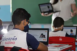 Uso de máscaras volta a ser obrigatório nas salas de aula de Suzano