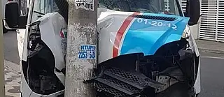 Prefeitura abre sindicância para investigar acidente de van que deixou nove feridos