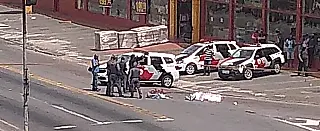 Imagens descartam tentativa de roubo e mostram bombeiro atirando em homem no Centro de Suzano