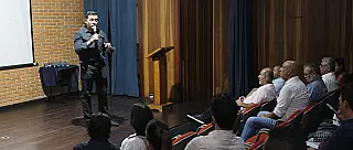 Prefeitura e organizadores de festas debatem sobre calendário