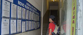 Empresas exigem experiência e escolaridade para contratação