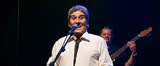 Músico do Demônios da Garoa, Izael Caldeira morre vítima de Covid-19
