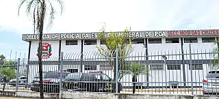 Perseguição policial termina com acidente na Estrada do Guaió