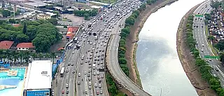 SP negocia com governo federal obras na ponte da Marginal Tietê