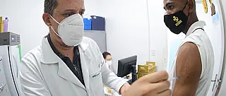 Vacinação contra a Covid-19 em Suzano será de quarta-feira a sábado