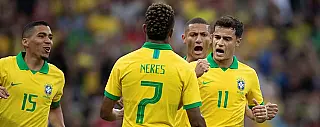 Tite pensa em modificações no amistoso contra o Peru nesta terça-feira