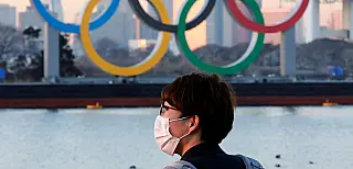Japão amplia estado de emergência e cresce oposição a Jogos de Tóquio
