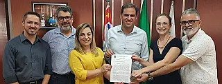 Gian Lopes recebe deputada Katia Sastre e solicita recursos para Saúde