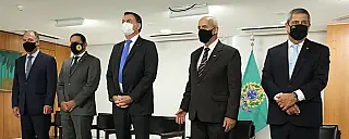 Bolsonaro dá posse a seis ministros