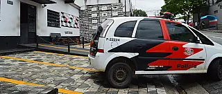 Dois são presos por tráfico de drogas na Vila Oliveira
