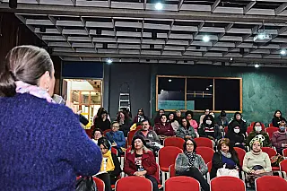 Desenvolvimento Econômico faz reunião de planejamento com grupo de artesãos
