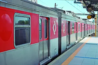 CPTM instala redutores de vão em plataformas