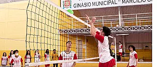 Esporte abre inscrições para aulas de Vôlei em Ferraz