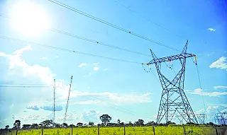Alta da taxa extra da conta de luz vai atingir 500 mil pessoas no Alto Tietê