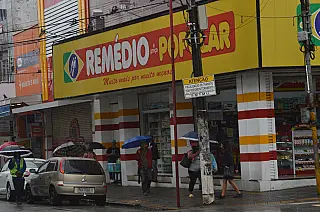 Comerciantes abrem novas farmácias; são 161 na cidade