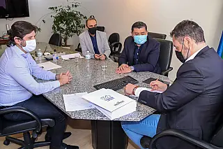 Ashiuchi garante maior plano de regularização fundiária de Suzano