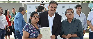 Gian Lopes entrega escritura de 260 residências da Vila Eureka