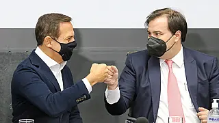 Doria dá posse a Rodrigo Maia como secretário de Projetos e Ações Estratégicas