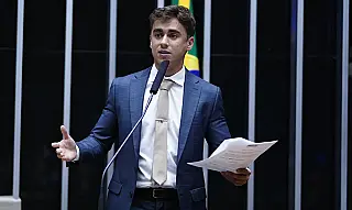 TSE manda Nikolas retirar postagem com desinformação sobre Lula