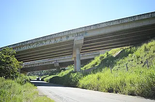 Homem é assassinado a tiros em quintal de chácara na Sete Cruzes
