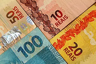 Arrecadação federal cai quase 10% em agosto e atinge menor nível em cinco anos