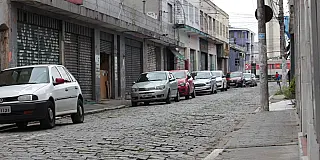 Maioria do comércio do Parque Maria Helena segue fechada