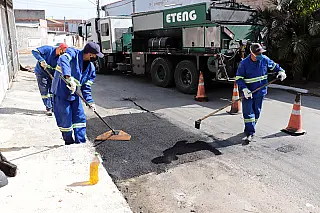 Operação Tapa-Buraco vai recuperar ruas e avenidas de 16 bairros de Suzano