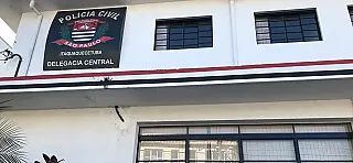 Homem tenta enganar policiais, mas acaba preso por tráfico no Monte Belo