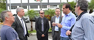 Gian Lopes acompanha entrega de novas viaturas para a Polícia Civil