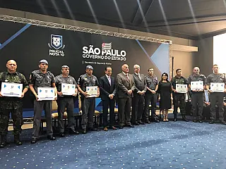 Estado entrega certificado 'Policial Nota 10' e homenageia policiais que atuaram em Guararema e Suzano