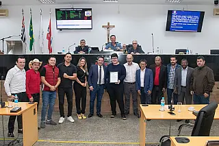 Jornalista da Prefeitura é homenageado na Câmara
